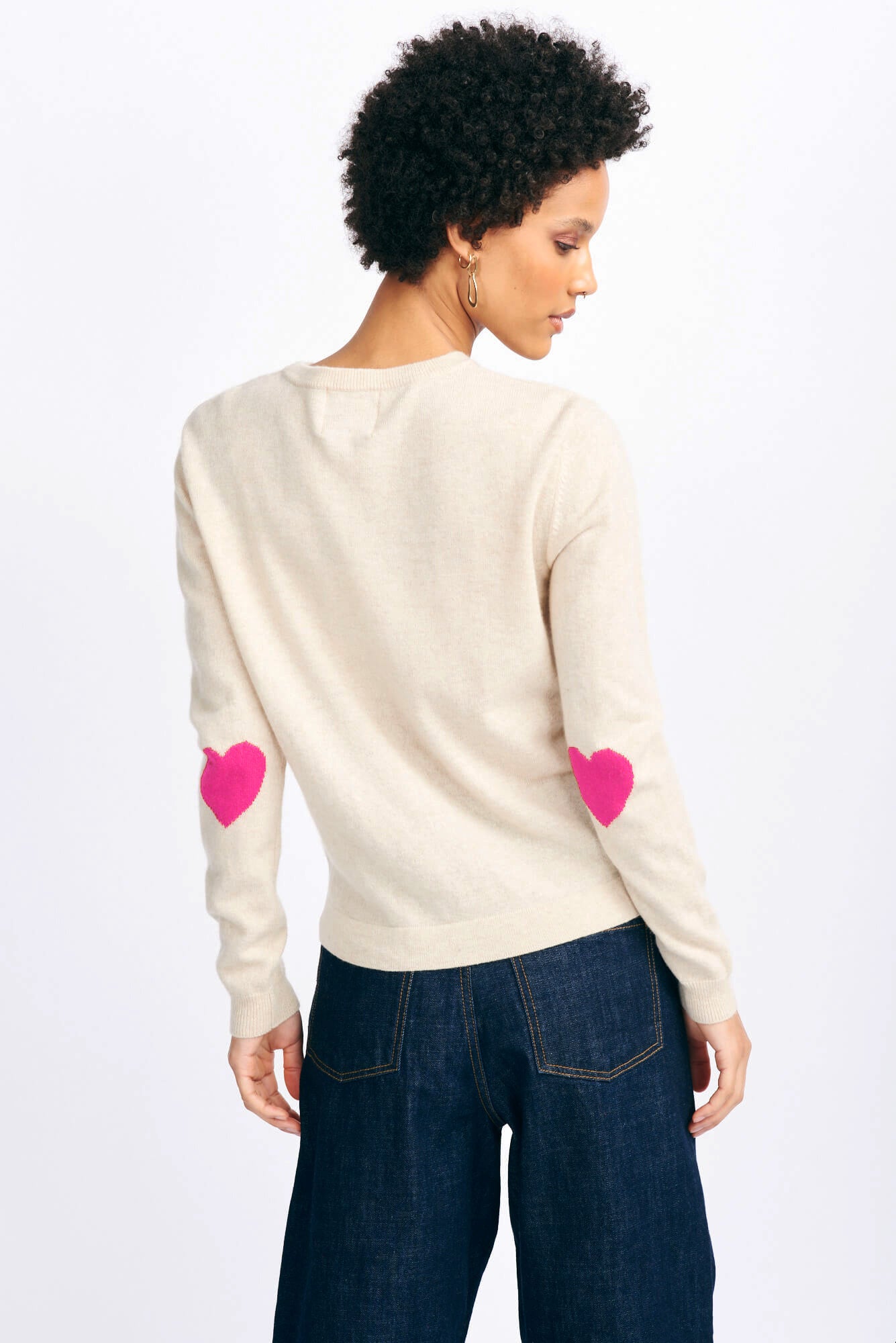 Jumper 1234 Heart Patch Cashmere Crew in Oatmeal