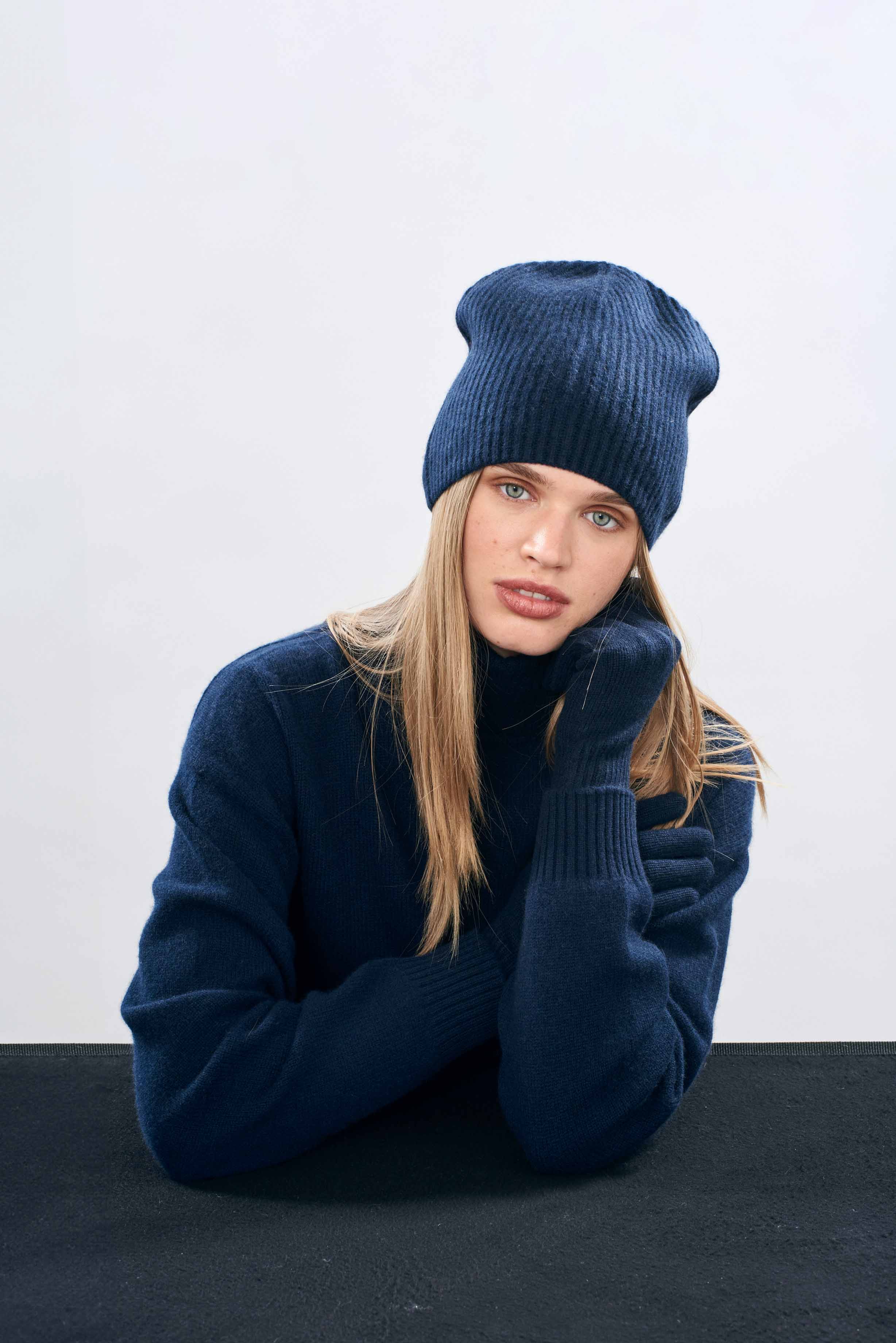 Cashmere Rib Beanie in Navy |Jumper 1234