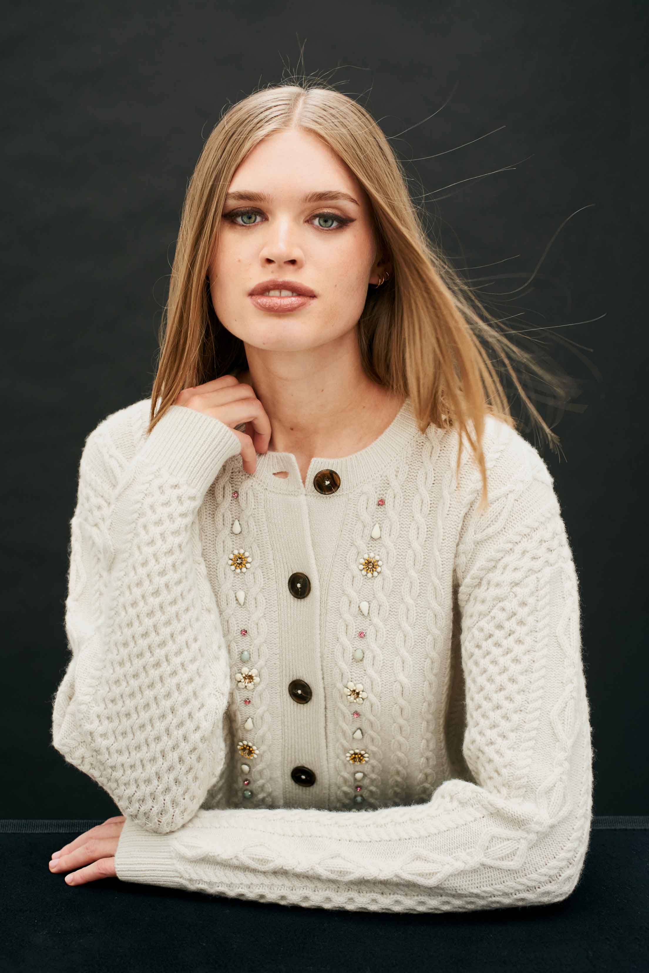 トップス Stone  Wool Cardigan Jumper Jumper 1234 Cashmere Wool Jewel Cable Cardigan in Stone