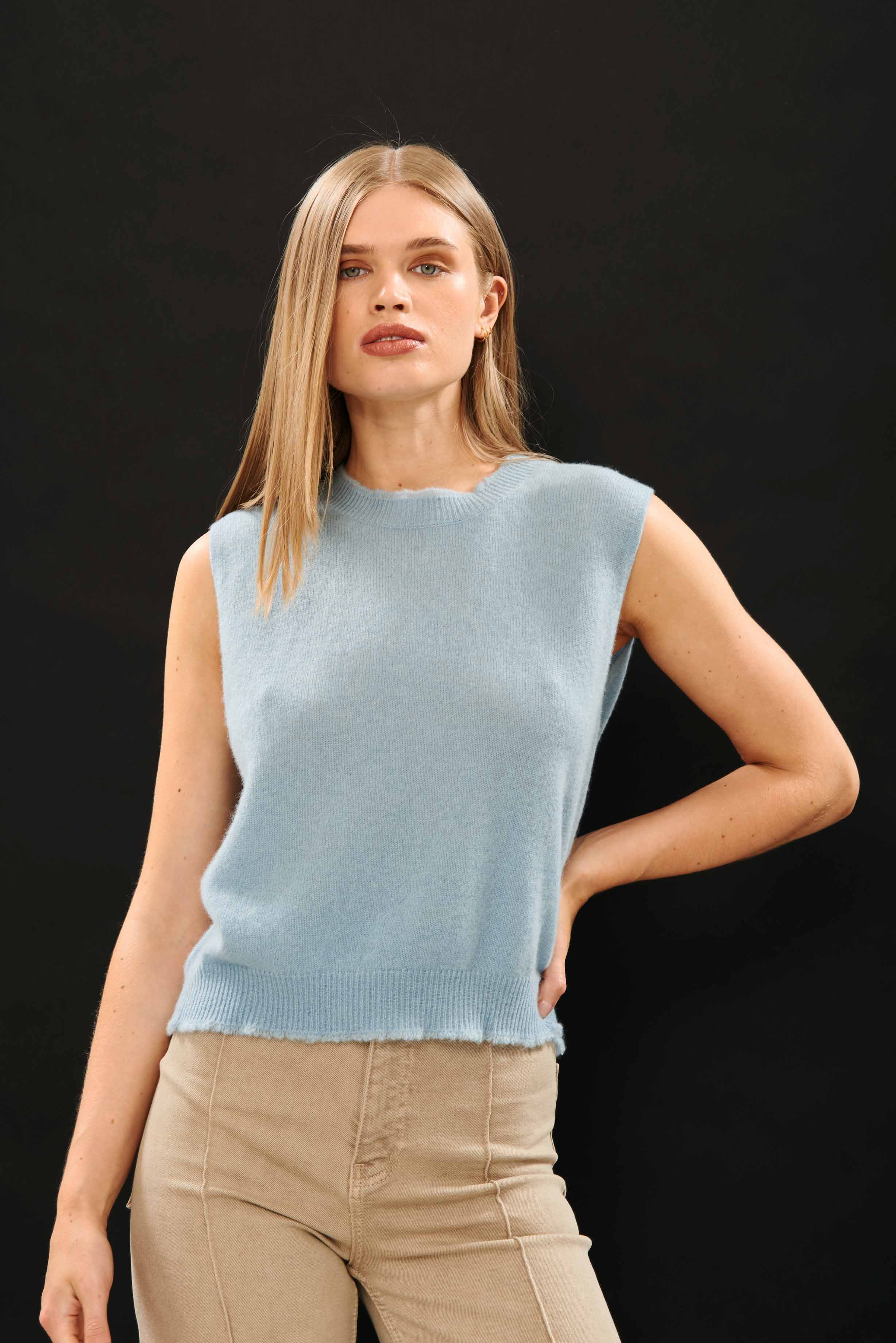 Cashmere Distressed Tank in Blue | Jumper 1234