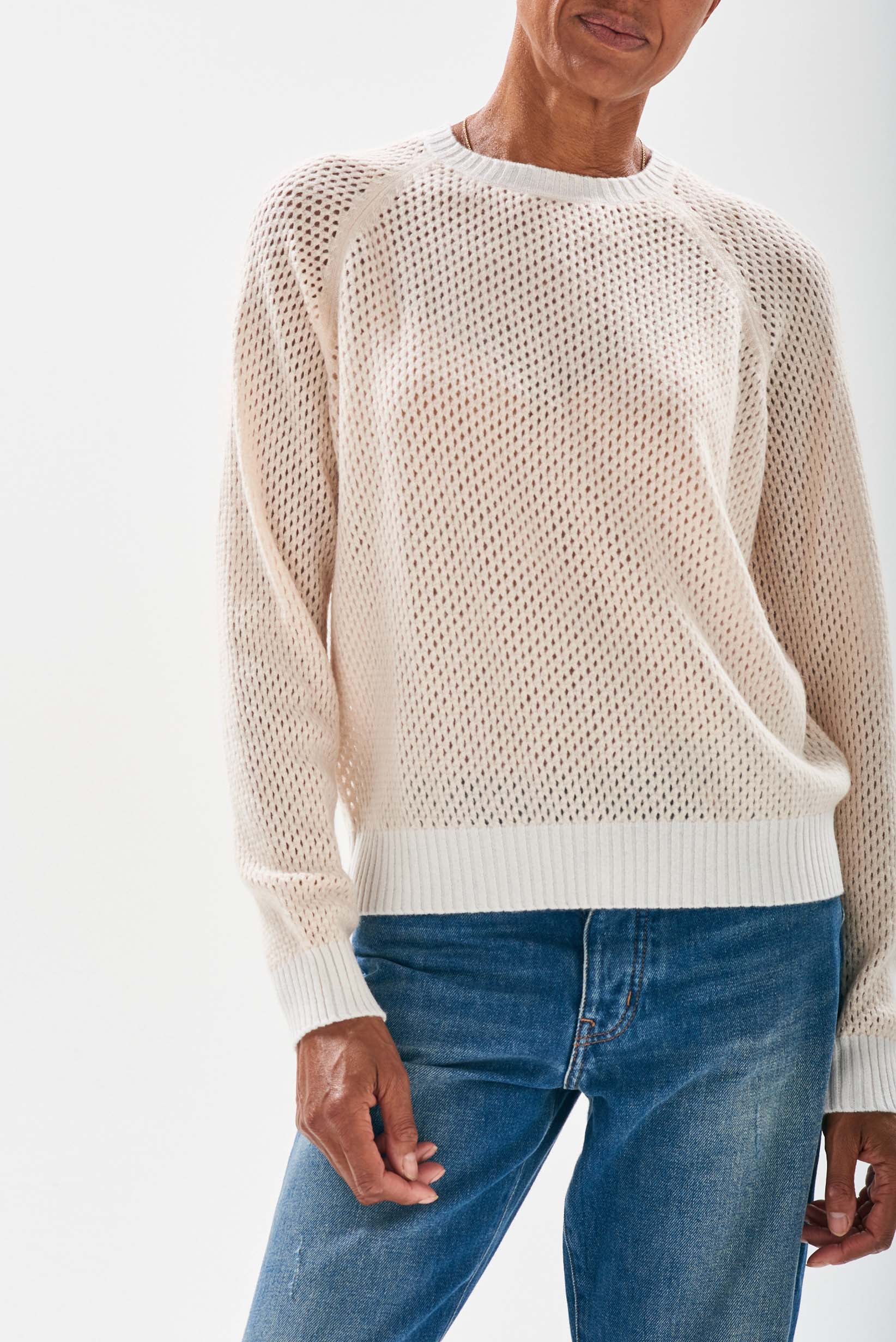 Model wearing Jumper1234 Mesh cashmere crew neck jumper in cream with contrast white ribs